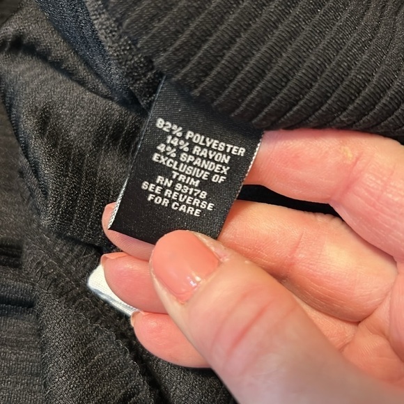 Premise Open Cardigan Black with White Piping Size Medium - Picture 9 of 10